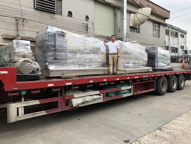 所羅門群島客戶采購二手柴油發(fā)電機組